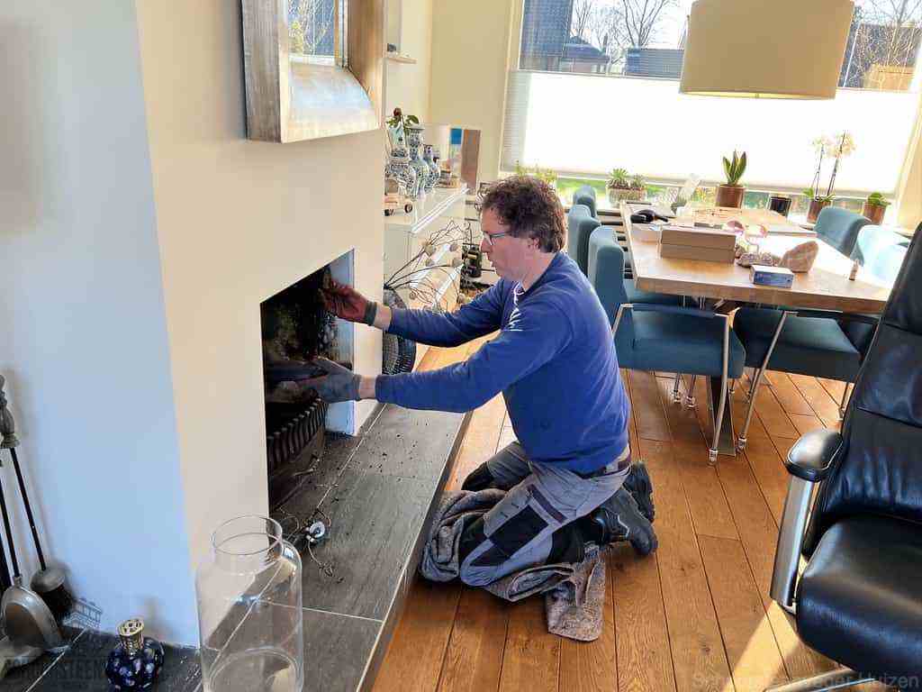 Schouw inspectie Huizen schoorsteenveger Schouw inspectie Huizen schoorsteenveger